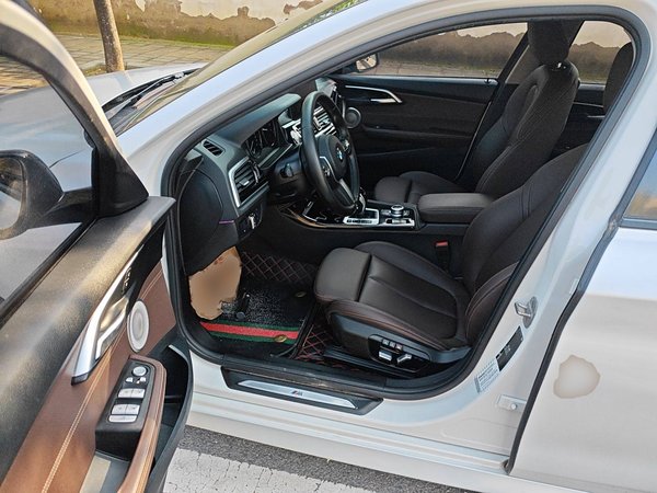 BMW 1 Series 2021, 74500 км, за 12310 USD - фото 19