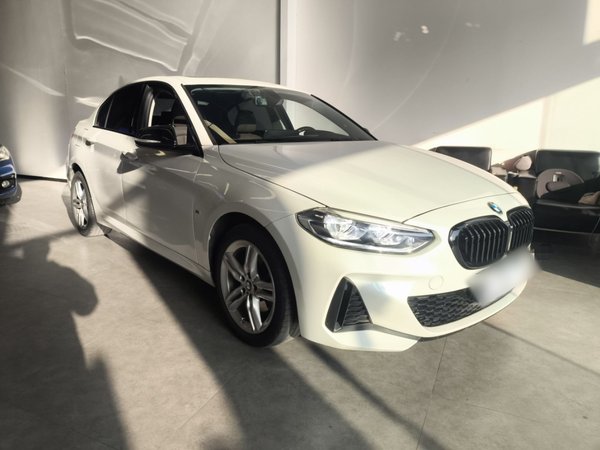 BMW 1 Series 2022, 44500 км, за 15269 USD