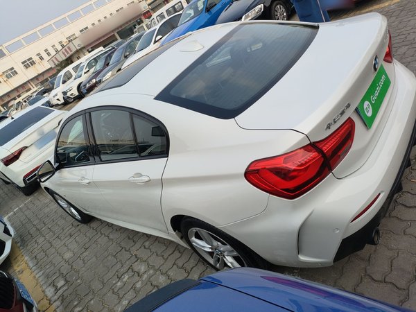 BMW 1 Series 2022, 62200 км, за 14733 USD