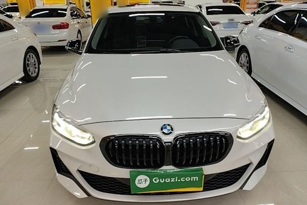 BMW 1 Series 2022, 42800 км, за 18437 USD