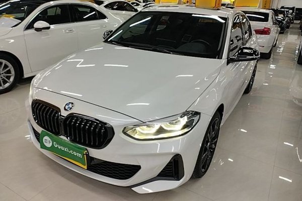 BMW 1 Series · 2022 год
