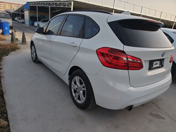 BMW 2 Series 2015, 100500 км, за 8219 USD