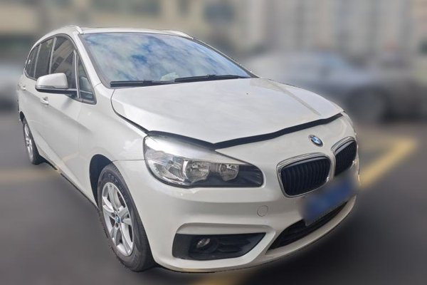 BMW 2 Series Active Tourer 2015, 153000 км, за 7990 USD