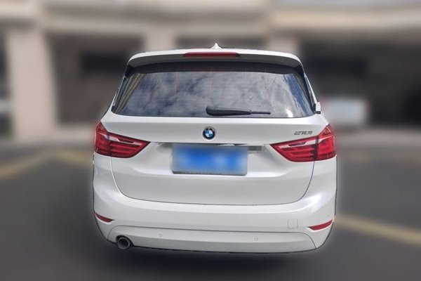 BMW 2 Series Active Tourer 2015, 153000 км, за 7990 USD
