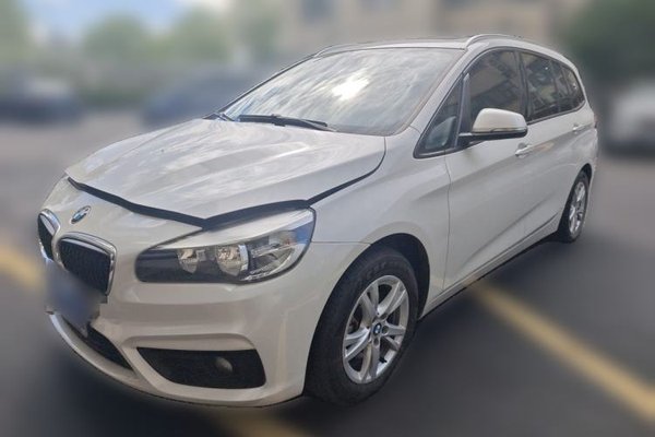 BMW 2 Series Active Tourer · 2015 год