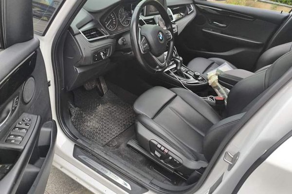 BMW 2 Series Active Tourer 2016, 96400 км, за 8224 USD - фото 13