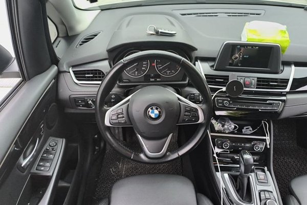 BMW 2 Series Active Tourer 2016, 96400 км, за 8224 USD - фото 7