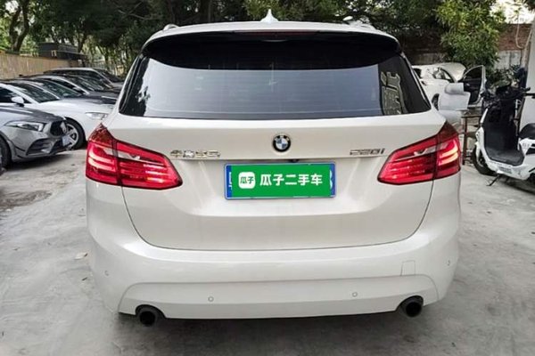 BMW 2 Series Active Tourer 2016, 192600 км, за 8926 USD