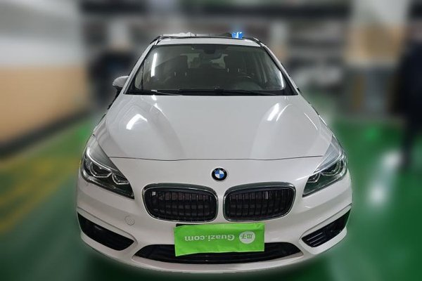 BMW 2 Series Gran Tourer 2015, 54300 км, за 9808 USD