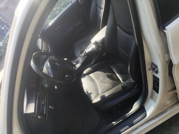 BMW 3 Series 2010, 199000 км, за 3469 USD - фото 16