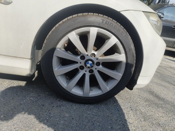 BMW 3 Series 2010, 199000 км, за 3469 USD - фото 8