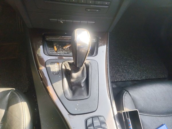 BMW 3 Series 2010, 199000 км, за 3469 USD - фото 15