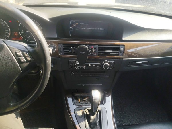 BMW 3 Series 2010, 199000 км, за 3469 USD - фото 14