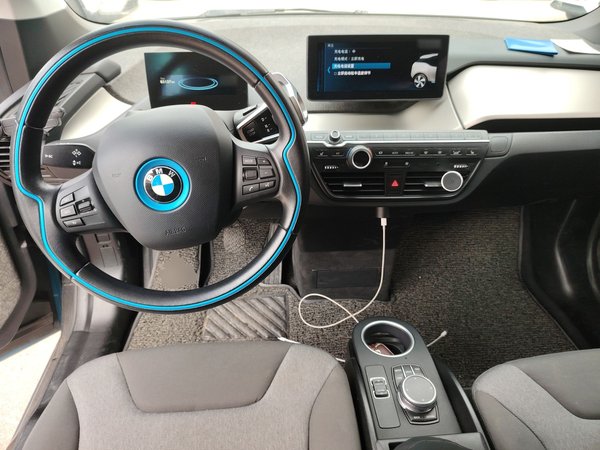 BMW i3 2018, 83100 км, за 9183 USD - фото 10