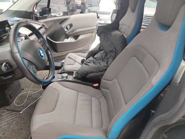 BMW i3 2018, 83100 км, за 9183 USD - фото 16