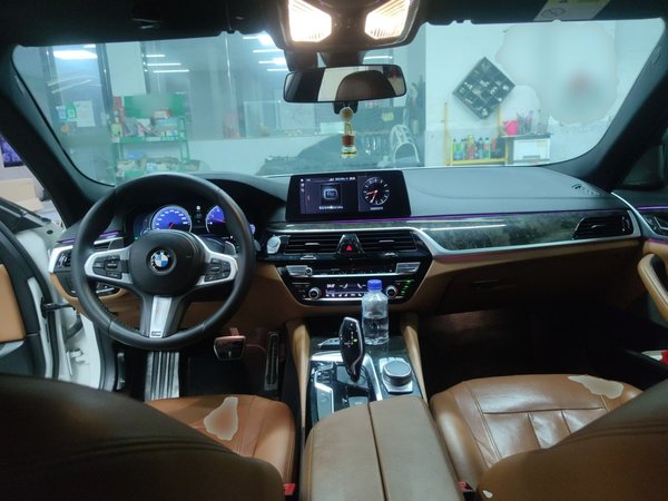 BMW 5 Series 2018, 106199 км, за 27115 USD - фото 10