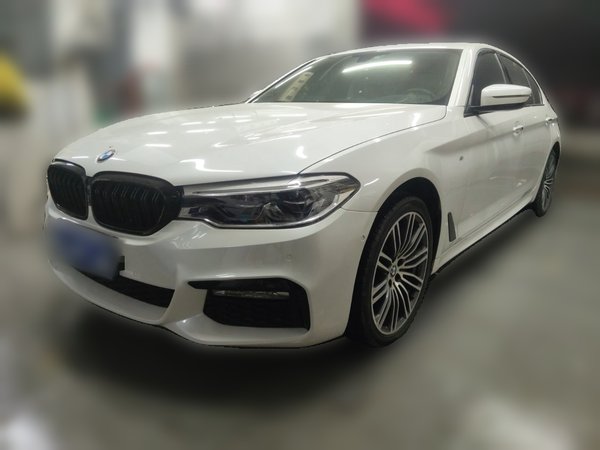 BMW 5 Series · 2018 год