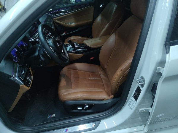 BMW 5 Series 2018, 106199 км, за 27115 USD - фото 16