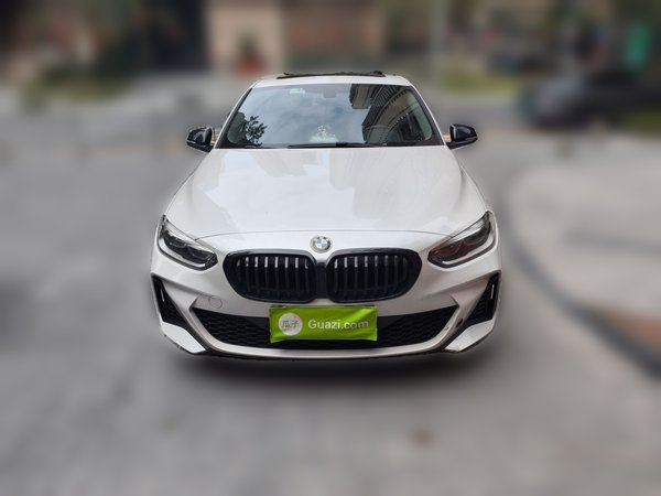 BMW 1 Series 2021, 35900 км, за 13162 USD