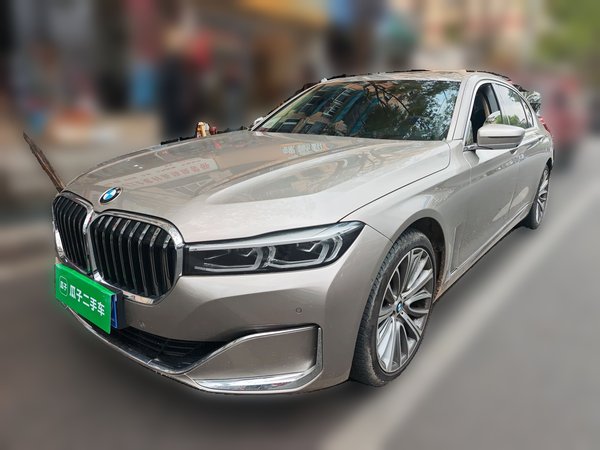 BMW 7 Series · 2021 год