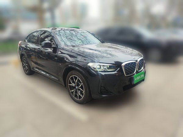 BMW X4 2022, 22400 км, за 45909 USD