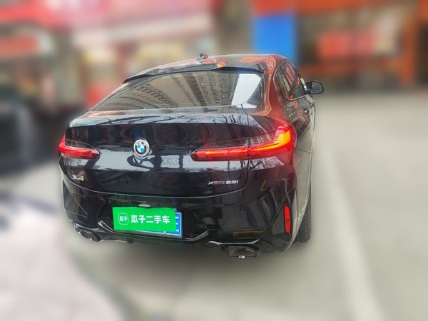 BMW X4 2022, 22400 км, за 45909 USD