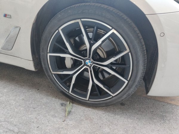 BMW 5 Series 2022, 40599 км, за 43393 USD - фото 8