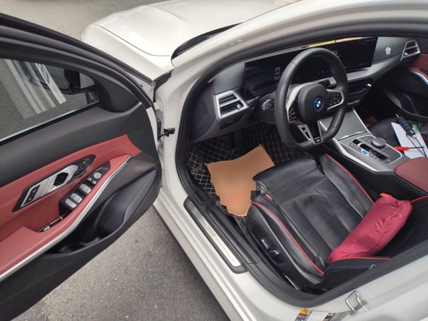 BMW i3 2025, 42600 км, за 24345 USD - фото 17