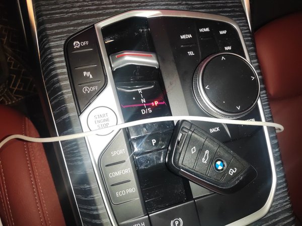 BMW 3 Series 2025, 27100 км, за 32960 USD - фото 14