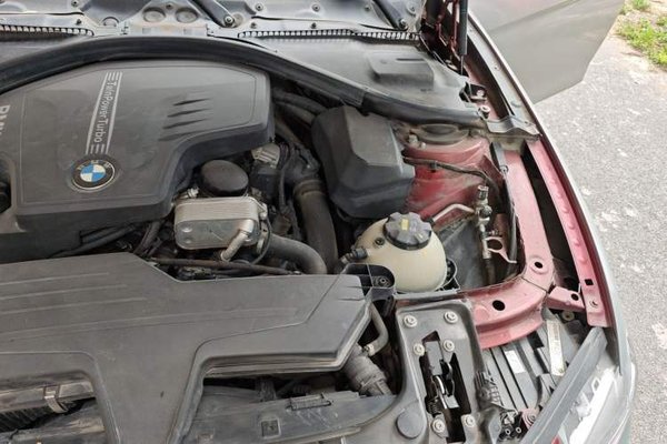 BMW 3 Series 2014, 124200 км, за 7084 USD - фото 22