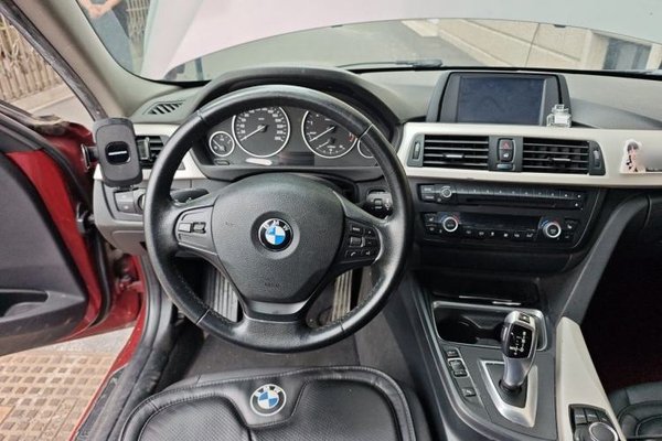 BMW 3 Series 2014, 124200 км, за 7084 USD - фото 10