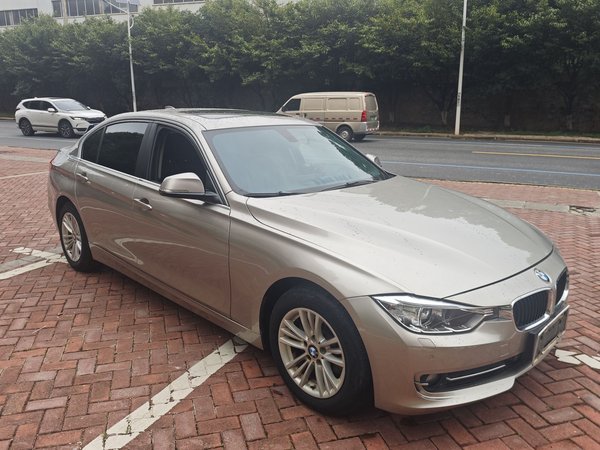 BMW 3 Series 2015, 150900 км, за 8828 USD