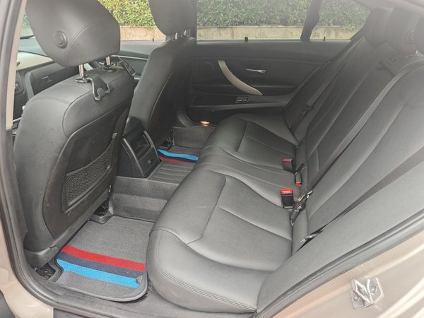 BMW 3 Series 2015, 150900 км, за 8828 USD - фото 19