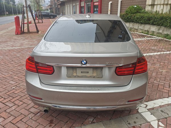 BMW 3 Series 2015, 150900 км, за 8828 USD - фото 7