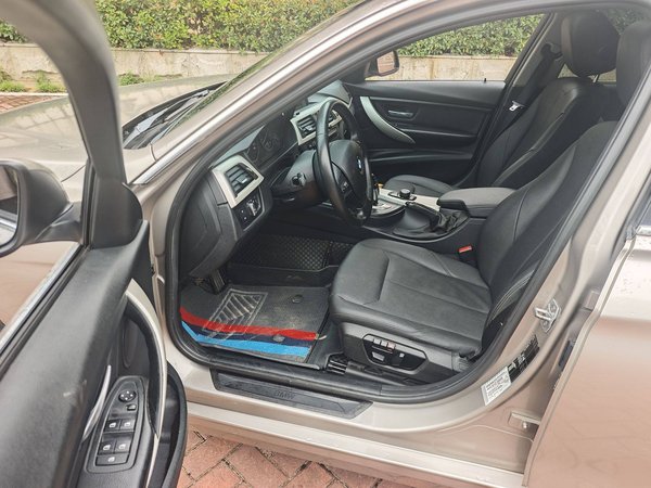 BMW 3 Series 2015, 150900 км, за 8828 USD - фото 23