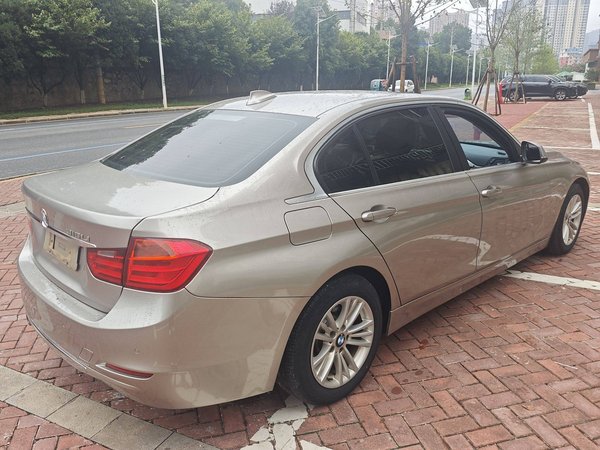 BMW 3 Series 2015, 150900 км, за 8828 USD - фото 6