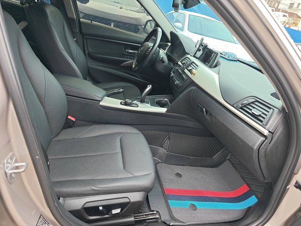 BMW 3 Series 2015, 150900 км, за 8828 USD - фото 24