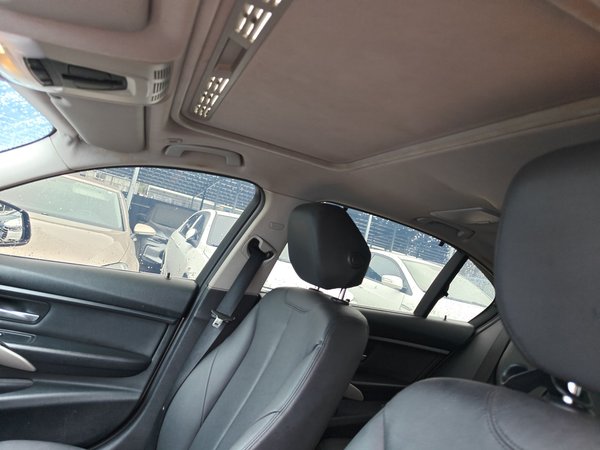 BMW 3 Series 2015, 150900 км, за 8828 USD - фото 16