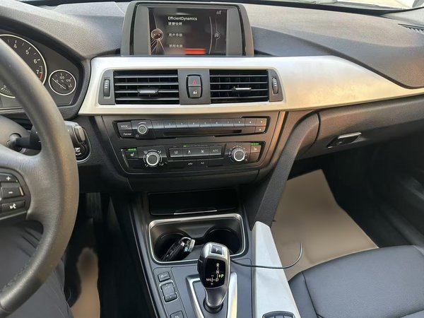 BMW 3 Series 2015, 172800 км, за 9556 USD - фото 26