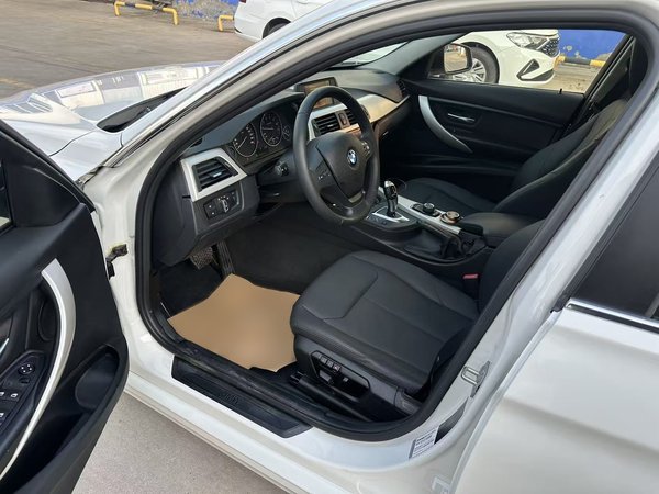 BMW 3 Series 2015, 172800 км, за 9556 USD - фото 20