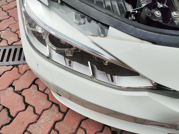 BMW 3 Series 2015, 79600 км, за 8978 USD - фото 7