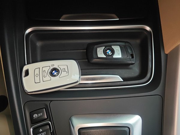 BMW 3 Series 2015, 176000 км, за 10107 USD - фото 12