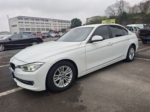 BMW 3 Series 2015, 157400 км, за 10136 USD