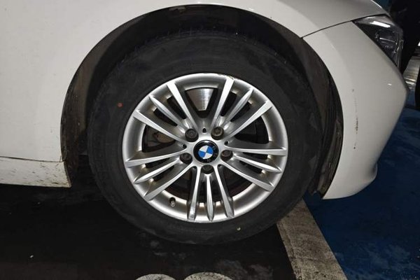 BMW 3 Series 2015, 177300 км, за 9923 USD - фото 8