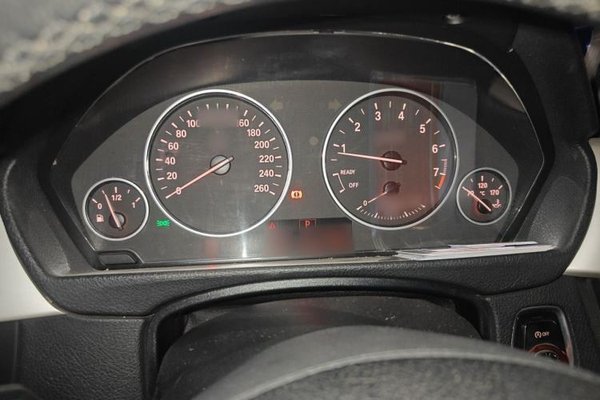 BMW 3 Series 2015, 177300 км, за 9923 USD - фото 10