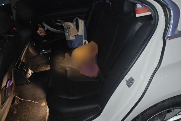 BMW 3 Series 2015, 177300 км, за 9923 USD - фото 20