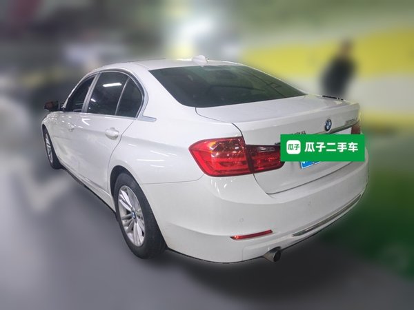 BMW 3 Series 2015, 42000 км, за 15831 USD