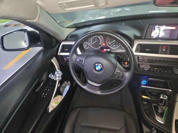 BMW 3 Series 2015, 42000 км, за 15831 USD - фото 18