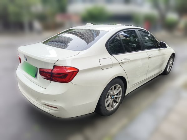 BMW 3 Series 2016, 86900 км, за 8963 USD