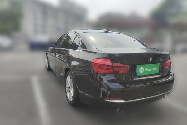 BMW 3 Series 2016, 44200 км, за 11438 USD